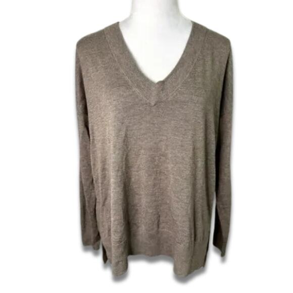 Treasure & Bond Sweater Cashmere Blend Lightweight V Neckline Brown Medium NWOT - Picture 2 of 9